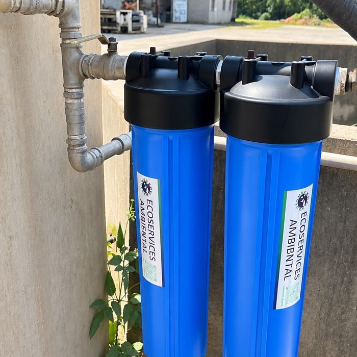 Filtros de cartucho instalados em área técnica